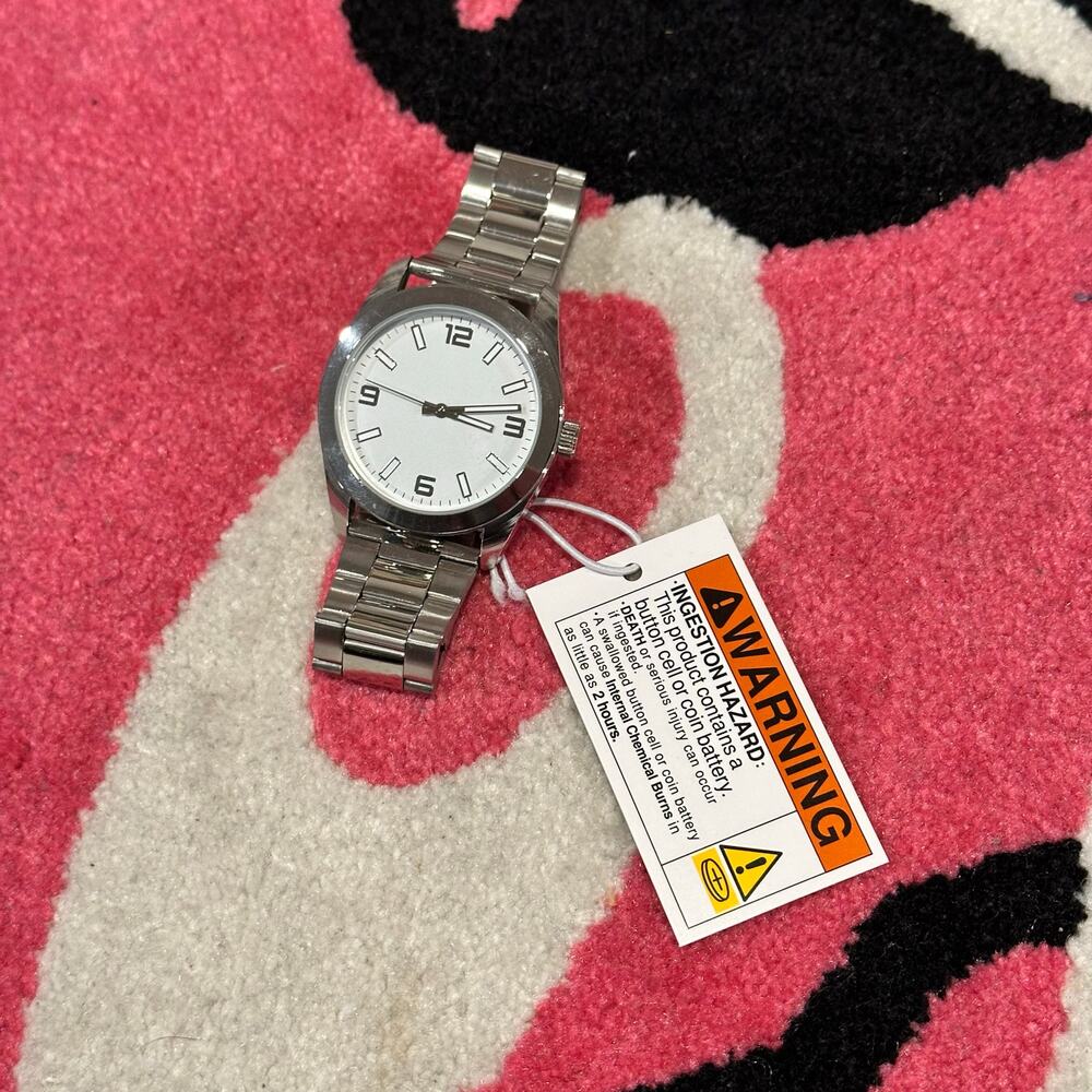 Men’s Quartz Stainless Steel Watch – Metal Watch – As Pictured
